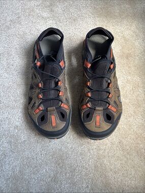 NEW! Merrell Men's Brown and Orange Closed-Toe Hiking Sandals